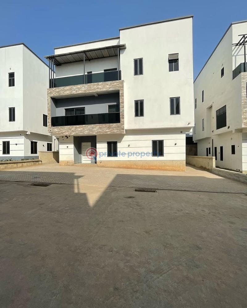 5 bedroom House For Sale Guzape Abuja Phase 1  - 0