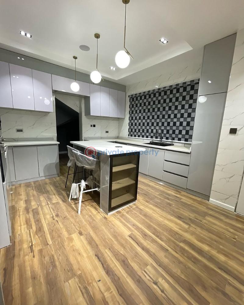 5 bedroom House For Sale Guzape Abuja Phase 1  - 5