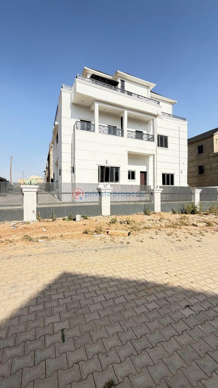 5 bedroom Detached Duplex For Sale Wuye Abuja Phase 2  - 5