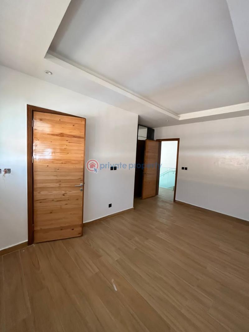 5 bedroom Detached Duplex For Sale Chevron Drive Lekki Lagos - 9