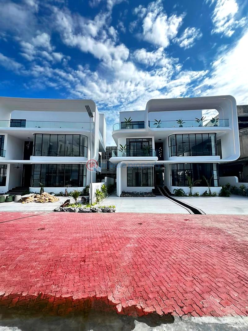 5 bedroom House For Sale Lekki Lagos - 8