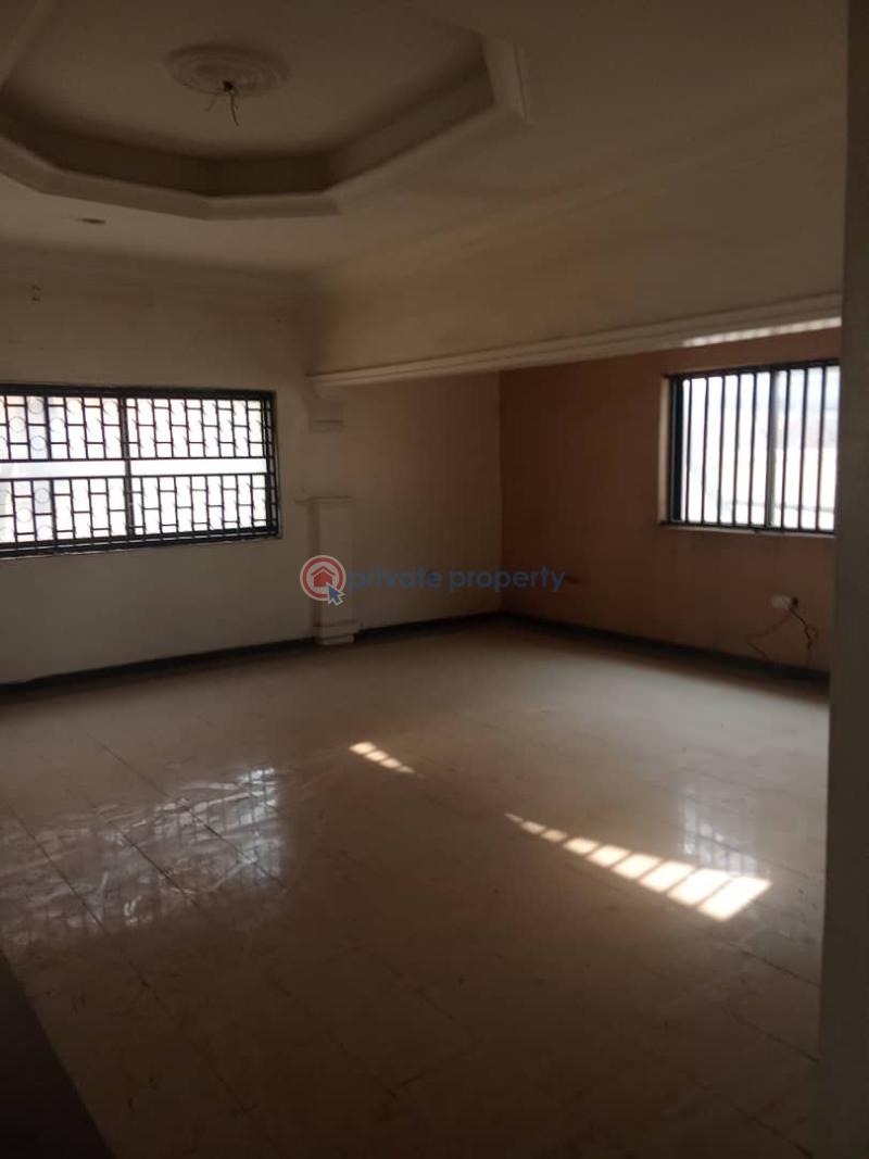 5 bedroom Duplex For Sale Maitama Inside An Estate Abuja Phase 2  - 11