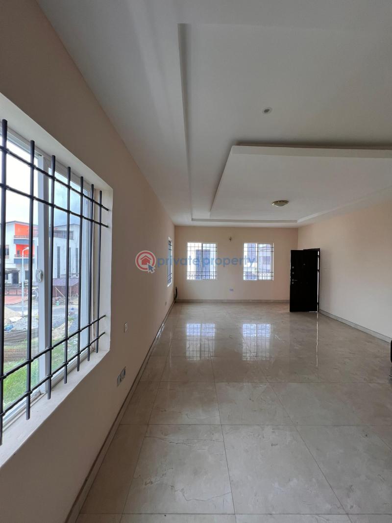 5 bedroom House For Sale Osapa Lekki Lagos - 5