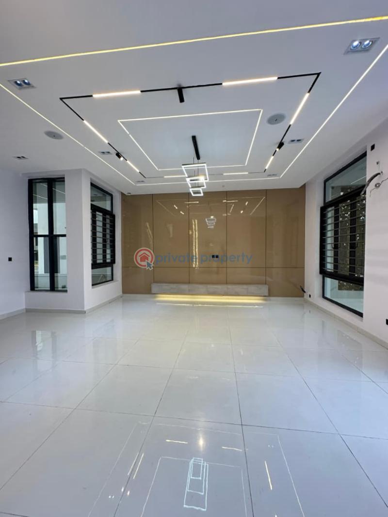 5 bedroom Detached Duplex For Sale Orchid Road, Lekki Lagos - 9