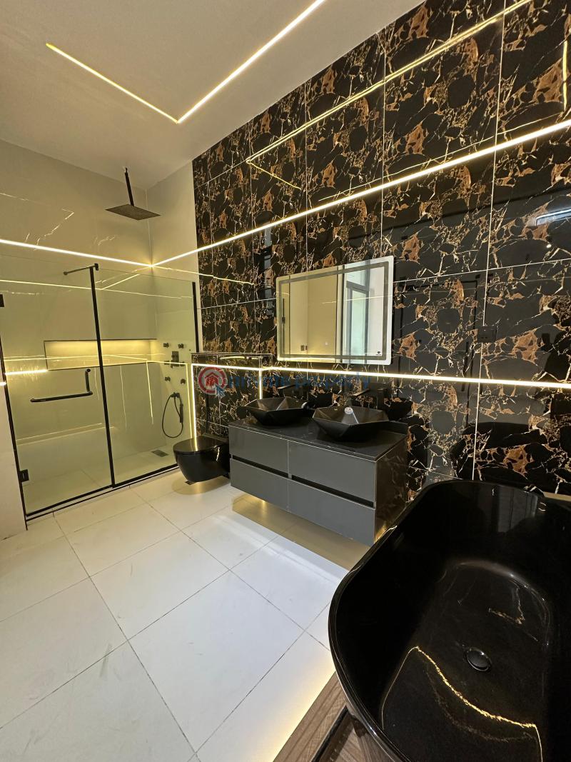 5 bedroom Detached Duplex For Sale Orchid Road, Lekki Lagos - 8