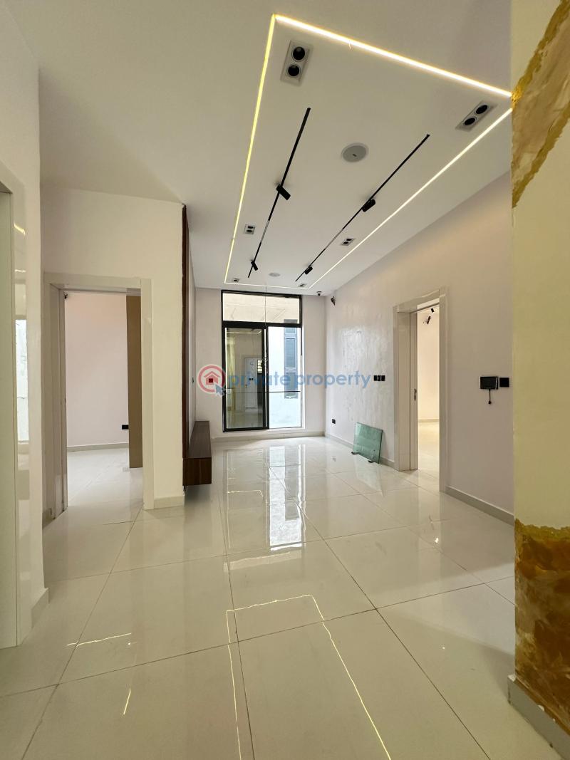 5 bedroom Detached Duplex For Sale Orchid Road, Lekki Lagos - 3