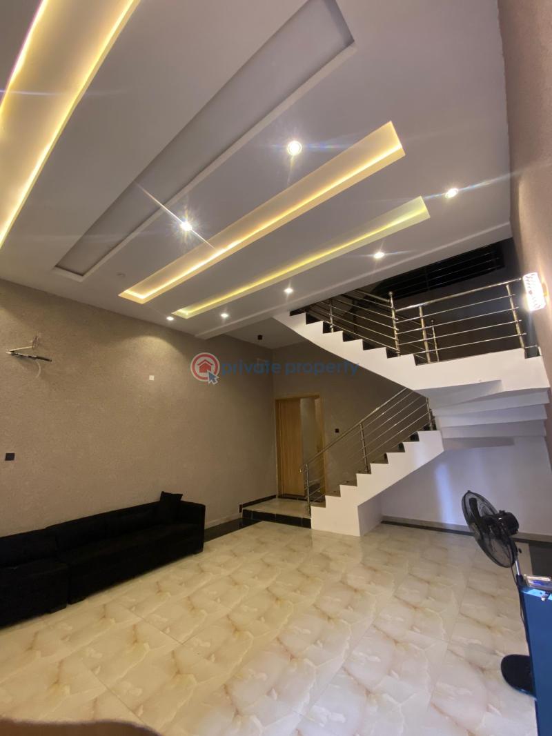House For Sale Eng Lere Adigun Gra Ibadan. Ibadan Oyo - 1