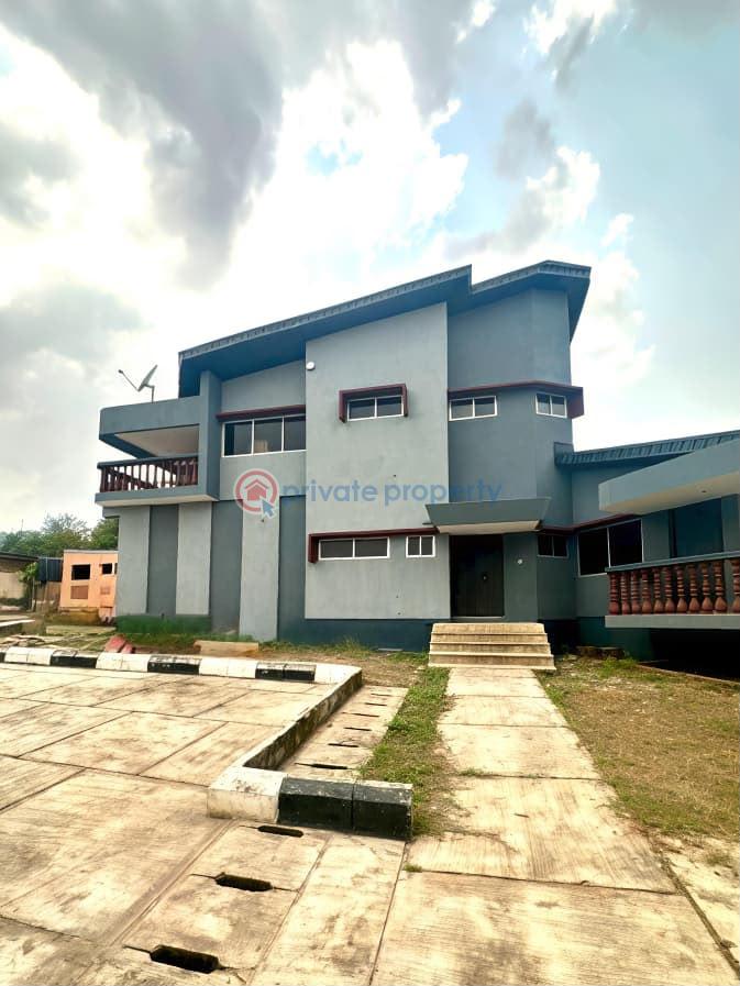 Commercial Property For Rent At Along Federal Sectariat Road,old Bodija, Ibadan. Bodija Ibadan Oyo - 15