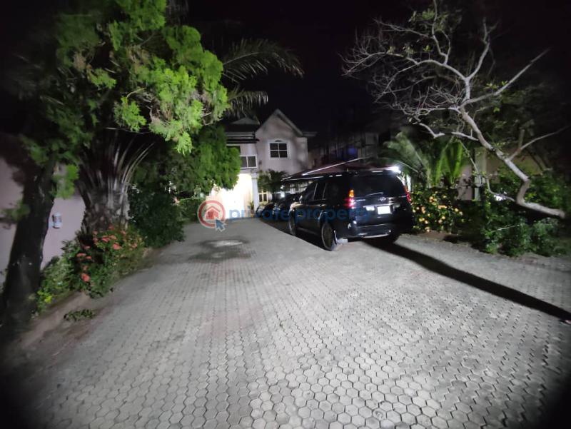 5 bedroom Detached Duplex For Sale Isolo Lagos - 2