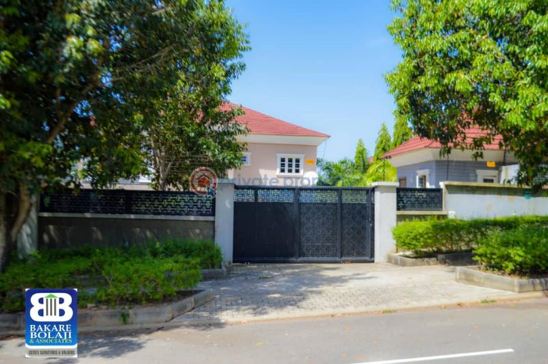 5 bedroom Detached Duplex For Sale Guzape Abuja Phase 2  - 0