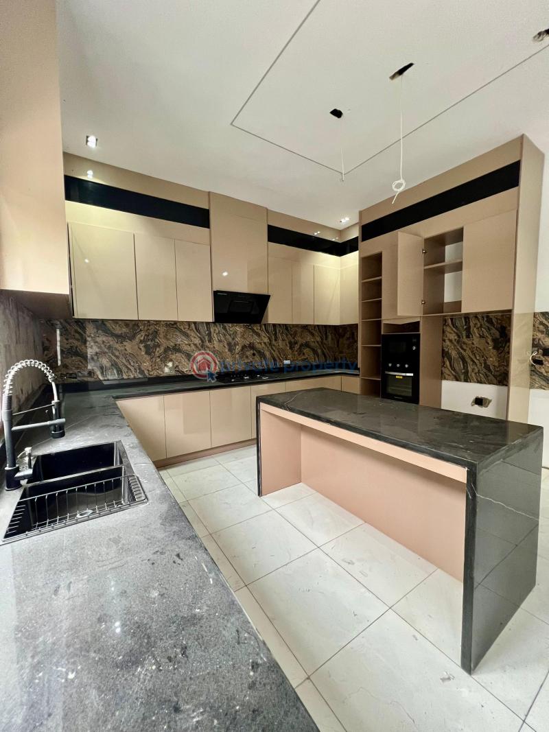 5 bedroom Duplex For Sale Chevron Drive Lekki Lagos - 3