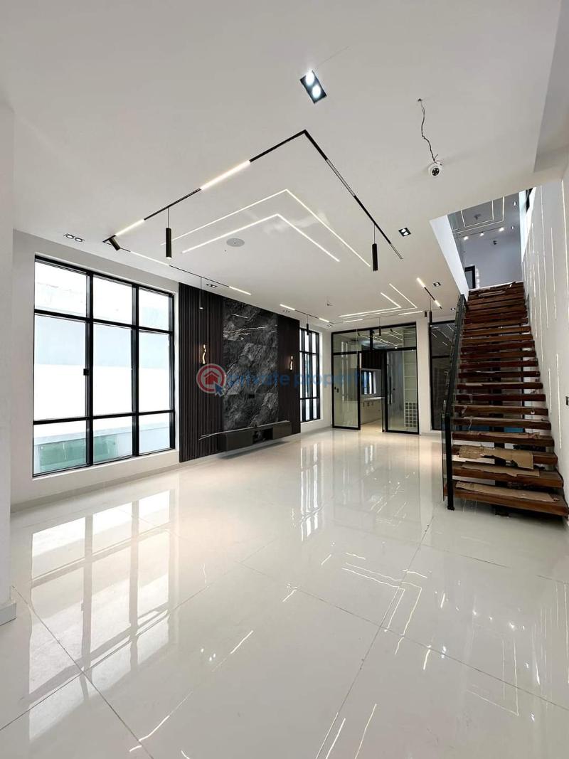 5 bedroom Detached Duplex For Sale Chevron Lekki Chevron Drive Lekki Lagos - 2