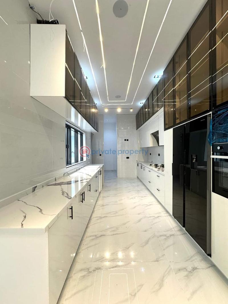 5 bedroom Detached Duplex For Sale Chevron Lekki Chevron Drive Lekki Lagos - 3