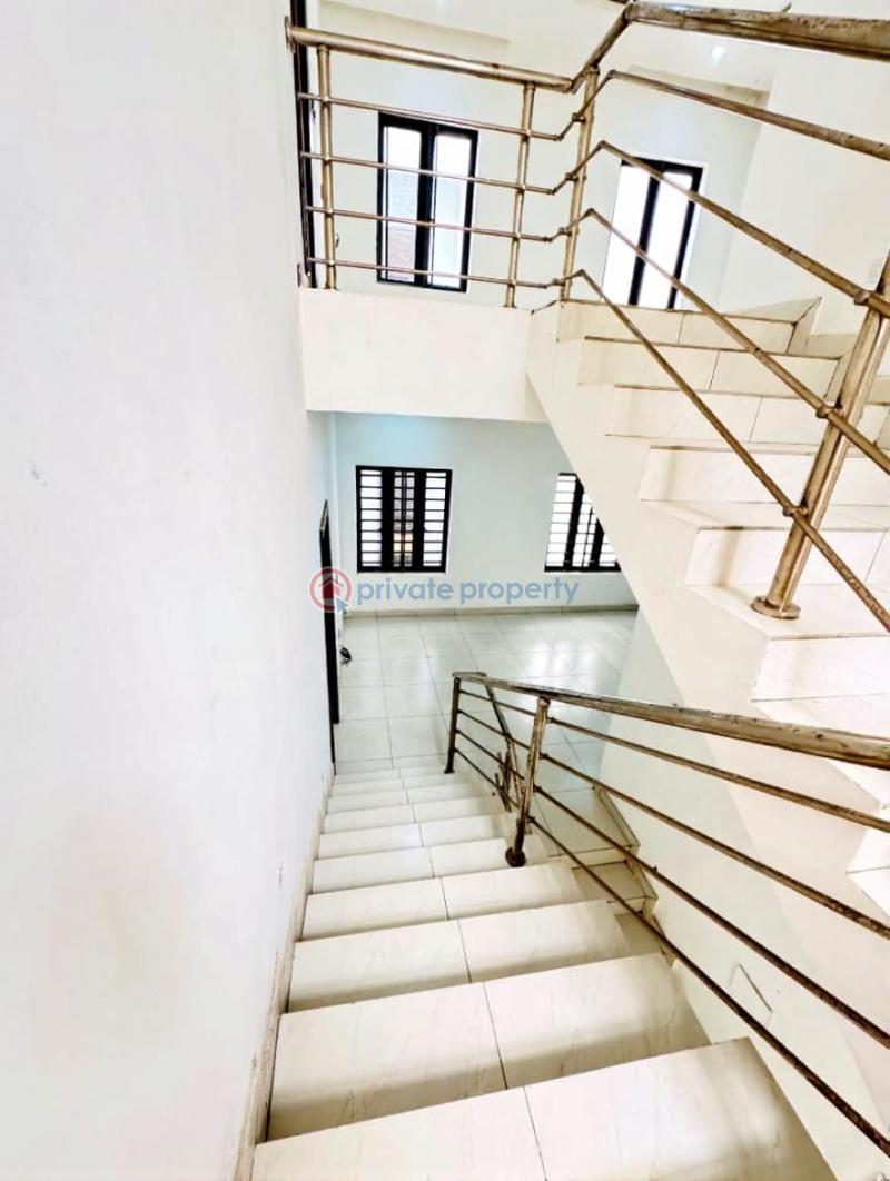 5 bedroom Duplex For Sale Ikota Lekki Phase One Ikota Lekki Lagos - 4