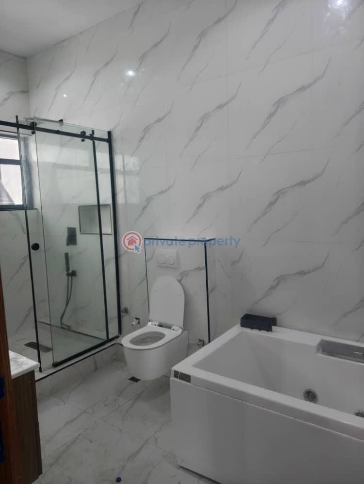 5 bedroom House For Sale Lekki Lagos - 6