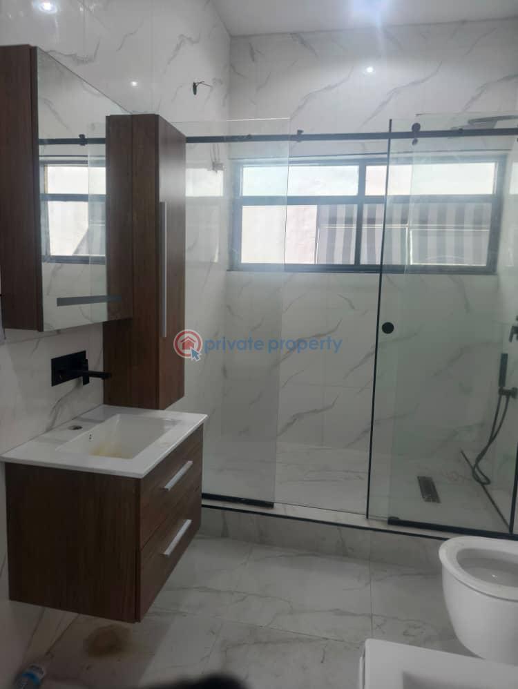 5 bedroom House For Sale Lekki Lagos - 4