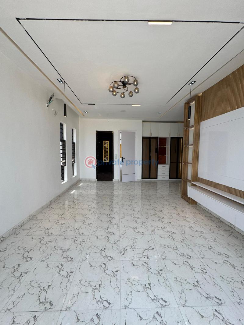 5 bedroom Duplex For Sale Estate Chevron Drive Lekki Lagos - 3