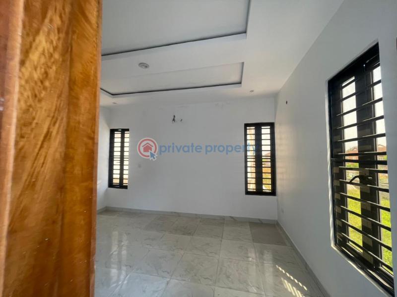 5 bedroom duplex with 2 bedroom duplex with bq (7 bedroom ) - 5 7 bedroom Detached Duplex For Sale Royal Gardens Ajah Lagos - 5