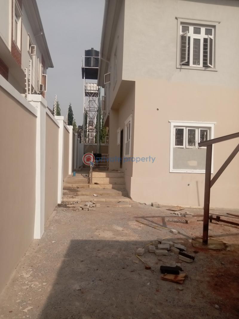 For rent 5 bedroom Duplex Hillcrest Estate, Lokogoma, Abuja Lokogoma