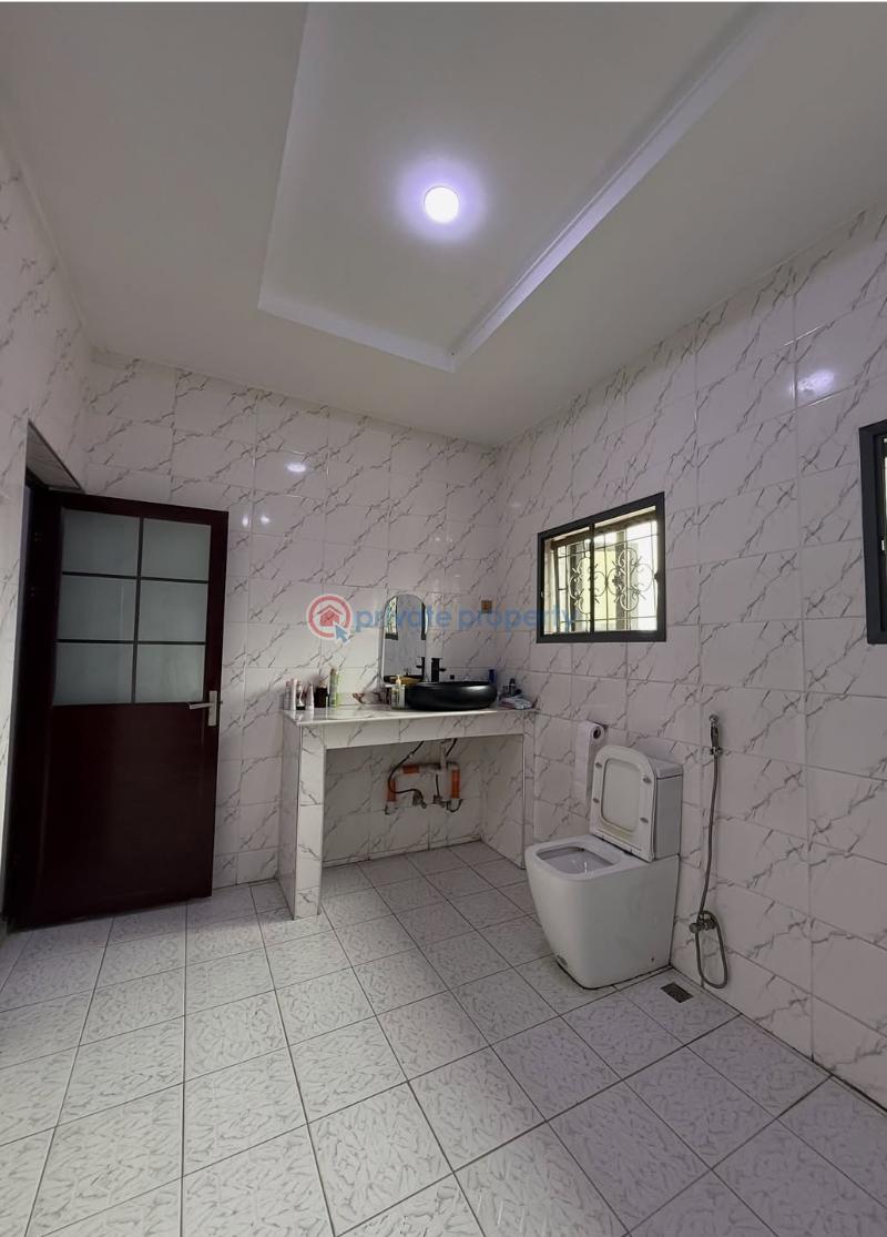 5 bedroom Detached Duplex For Sale Alhaji Estate Port Harcourt Rivers - 6