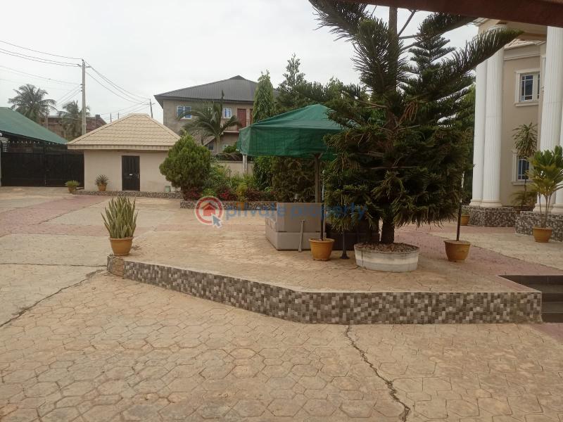 5 bedroom Duplex For Sale Adetokun Street After Bitemore Restaurant . Ologuneru Ibadan Oyo - 0