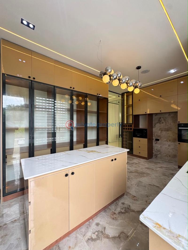 5 bedroom Detached Duplex For Sale Lcc Chevron Drive Chevron Drive Lekki Lagos - 5
