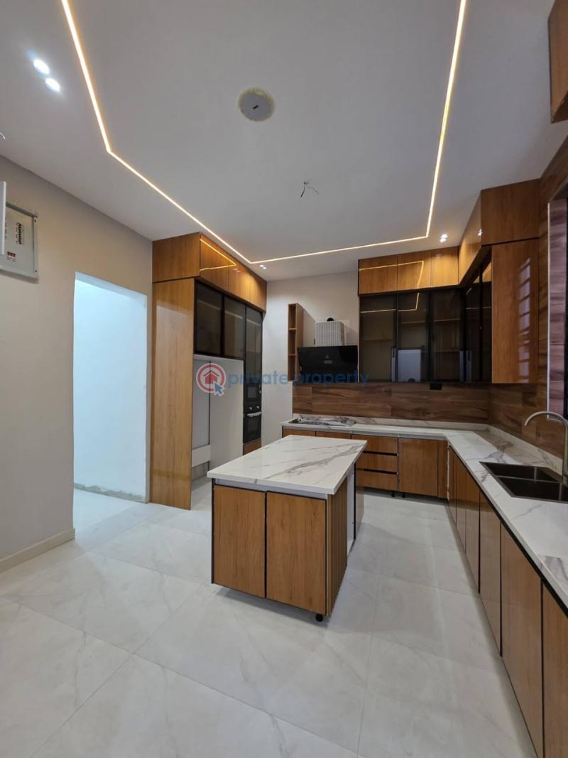 5 bedroom Terraced Duplex For Sale Chevron Drive Lekki Lagos - 10