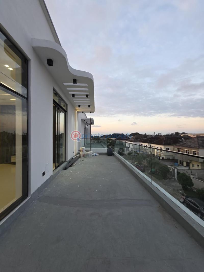 5 bedroom Terraced Duplex For Sale Chevron Drive Lekki Lagos - 13