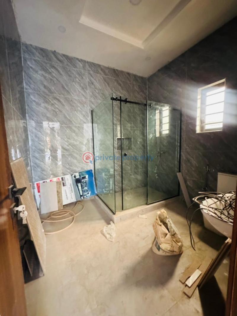 5 bedroom Detached Duplex For Sale Ogudu GRA Lagos - 2