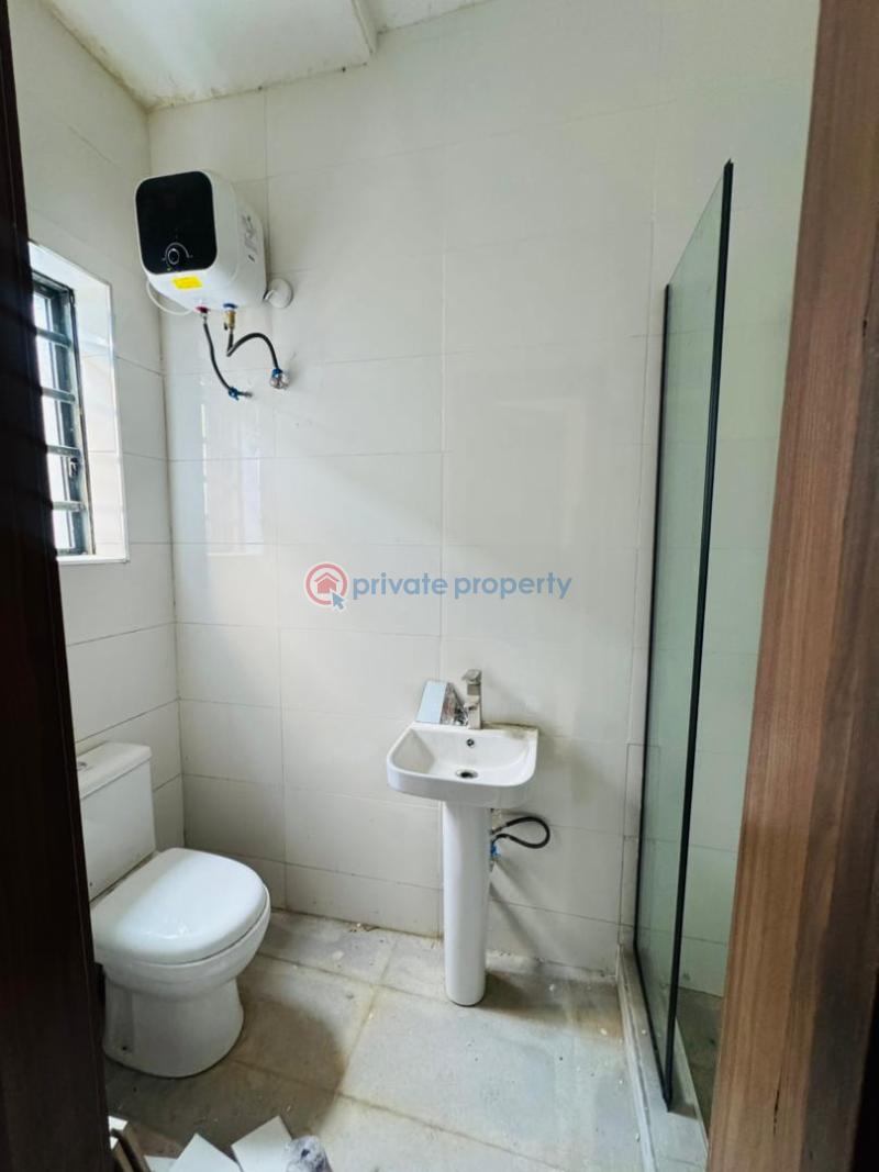 5 bedroom Detached Duplex For Sale Ogudu GRA Lagos - 4