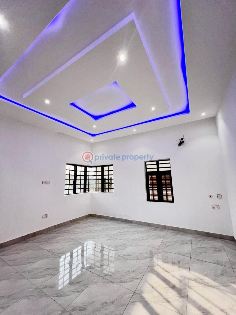 5 bedroom Detached Duplex For Sale Heritage Estate, Off Akala Express Ibadan Oyo - 0