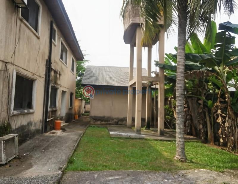 5 bedroom Duplex For Sale Off 2nd Ugbor Road, Gra, Benin City Benin Edo - 6