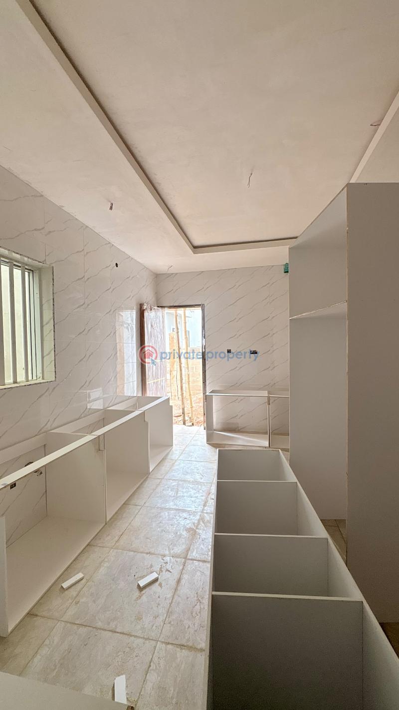 House For Sale Carlton Gate Estate , Ibadan� Ibadan Oyo - 5