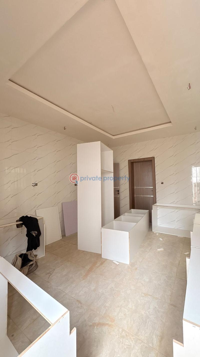 House For Sale Carlton Gate Estate , Ibadan� Ibadan Oyo - 2