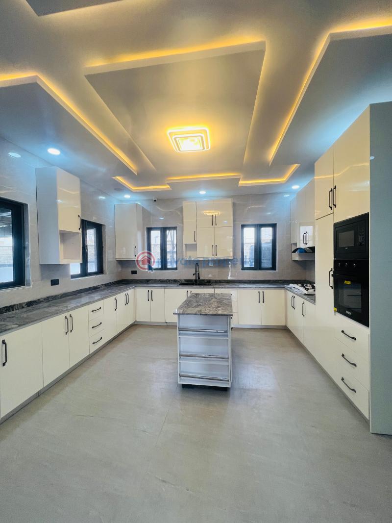 5 bedroom Detached Duplex For Sale Osapa Lekki Lagos - 5