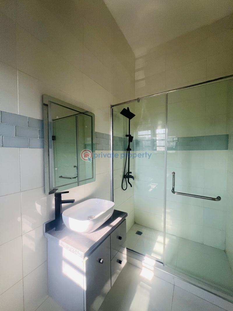 5 bedroom Detached Duplex For Sale 5 Bedroom With Swimming Pool Osapa Lekki Lagos - 8