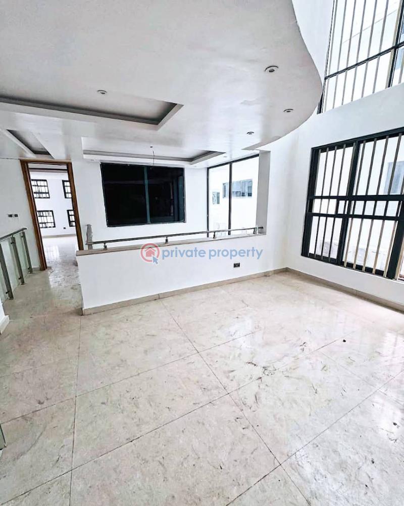 5-bedroom duplex with swimming pool - 8 5 bedroom Detached Duplex For Sale Old Ikoyi Lagos - 8