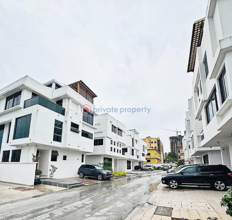 5-bedroom duplex with swimming pool - 17 5 bedroom Detached Duplex For Sale Old Ikoyi Lagos - 17