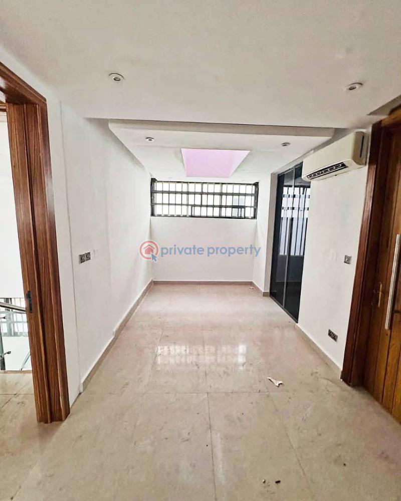 5-bedroom duplex with swimming pool - 12 5 bedroom Detached Duplex For Sale Old Ikoyi Lagos - 12