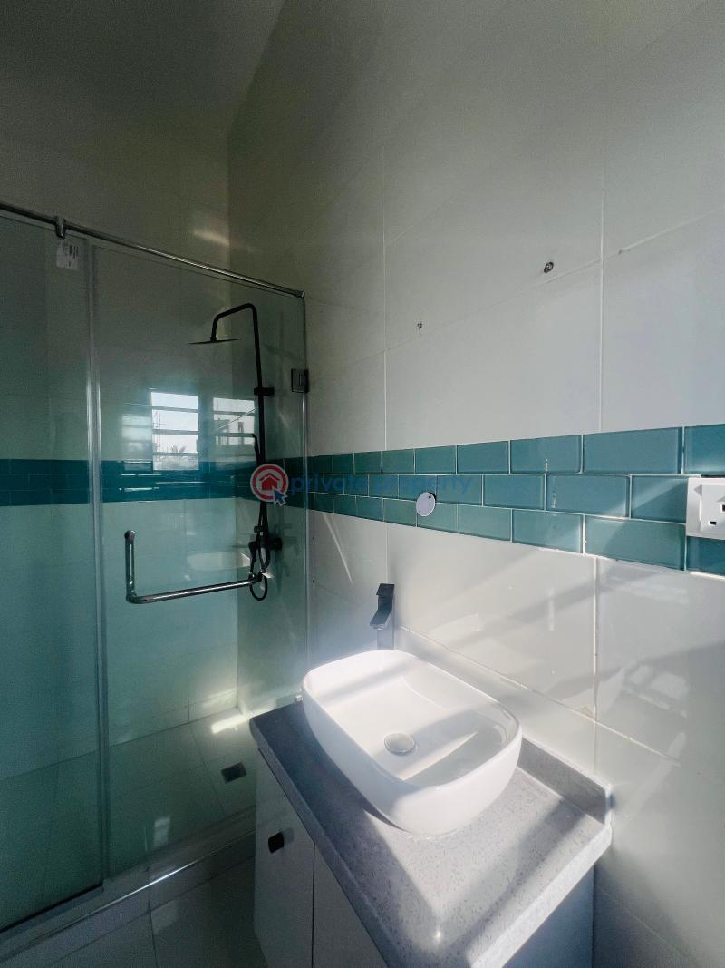 5 bedroom Detached Duplex For Sale 5 Bedroom With Swimming Pool Osapa Lekki Lagos - 10