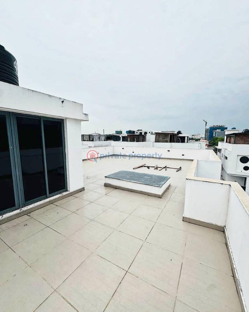 5-bedroom duplex with swimming pool - 13 5 bedroom Detached Duplex For Sale Old Ikoyi Lagos - 13