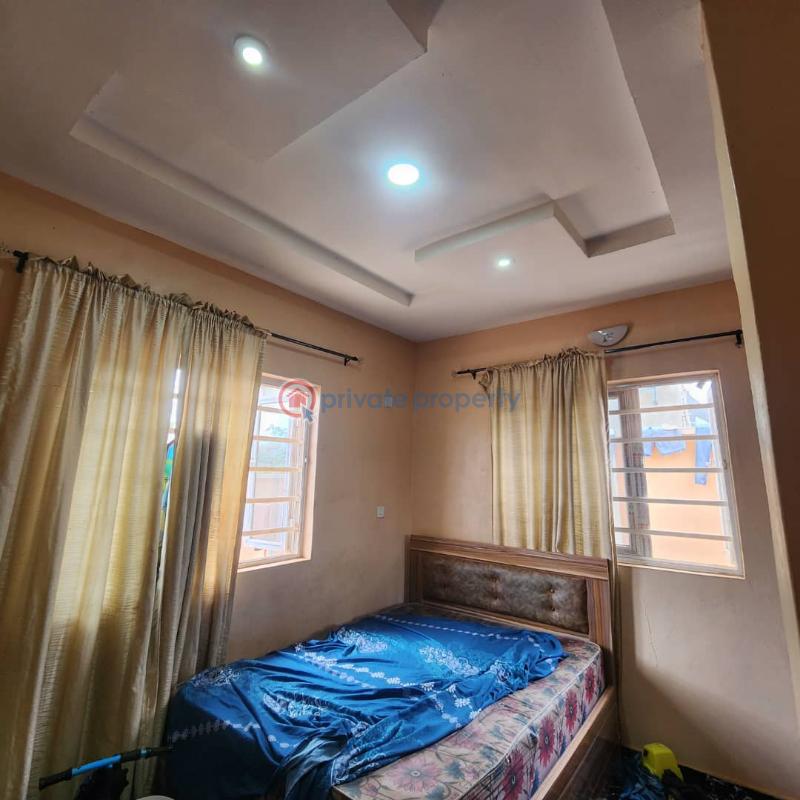 5 bedroom Detached Duplex For Sale Asunle, Akala Express Ibadan Oyo - 6