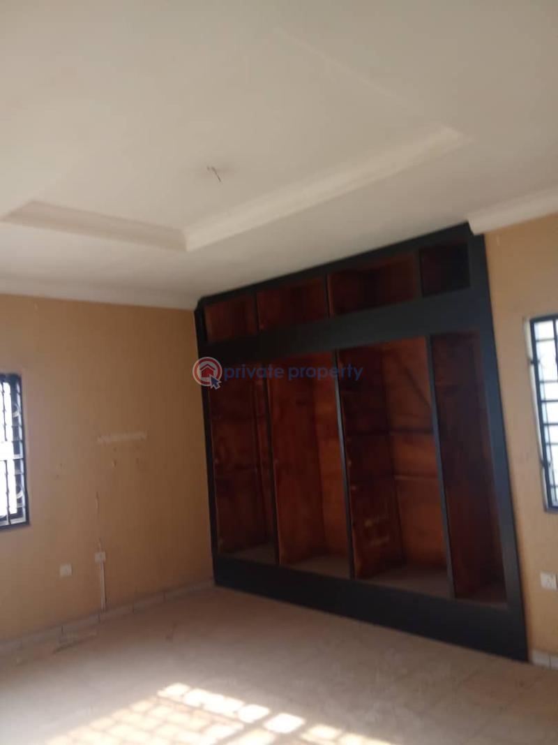 5 bedroom Duplex For Sale Maitama Inside An Estate Abuja Phase 2  - 8