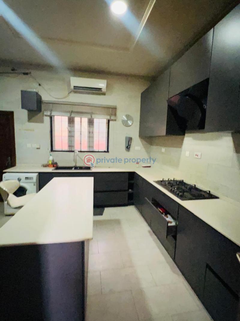 5 bedroom Detached Duplex For Rent Ilasan Lekki Lagos - 3