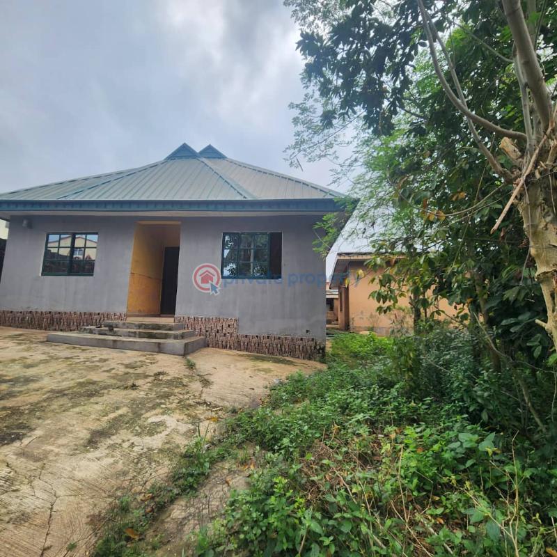 5 bedroom Flat & Apartment For Rent Along Old Ife Road, Airport Road Alakia Ibadanq Ibadan Oyo - 2
