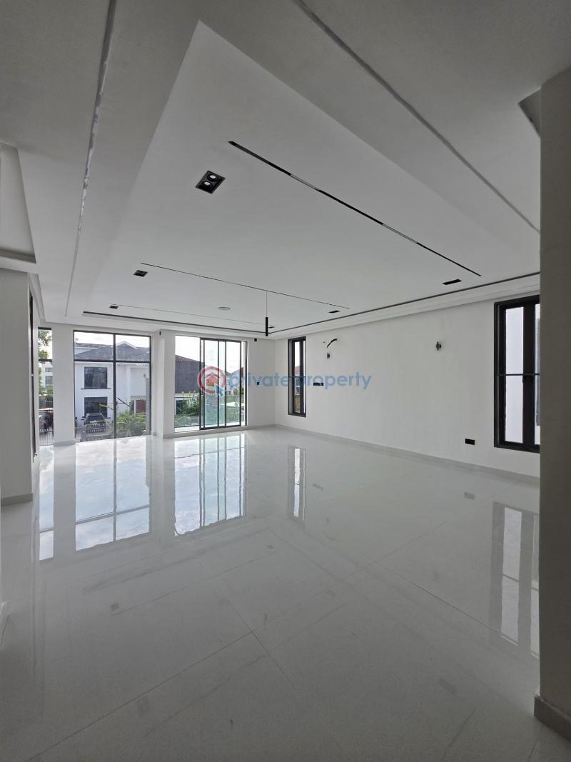 5 bedroom Detached Duplex For Sale Royal Garden Ajah Lagos - 12