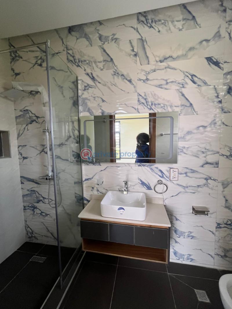 5 bedroom Detached Duplex For Sale Royal Gardens Ajah Lagos - 9