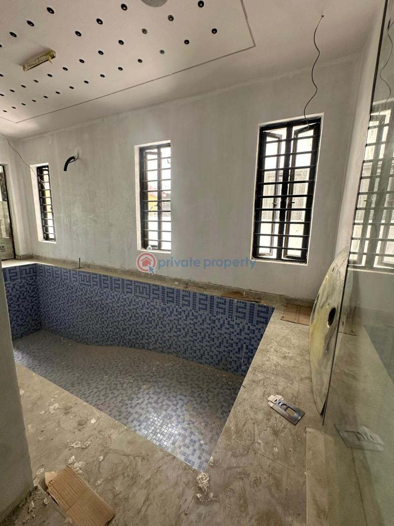 5 bedroom House For Sale Lekki Lagos - 3