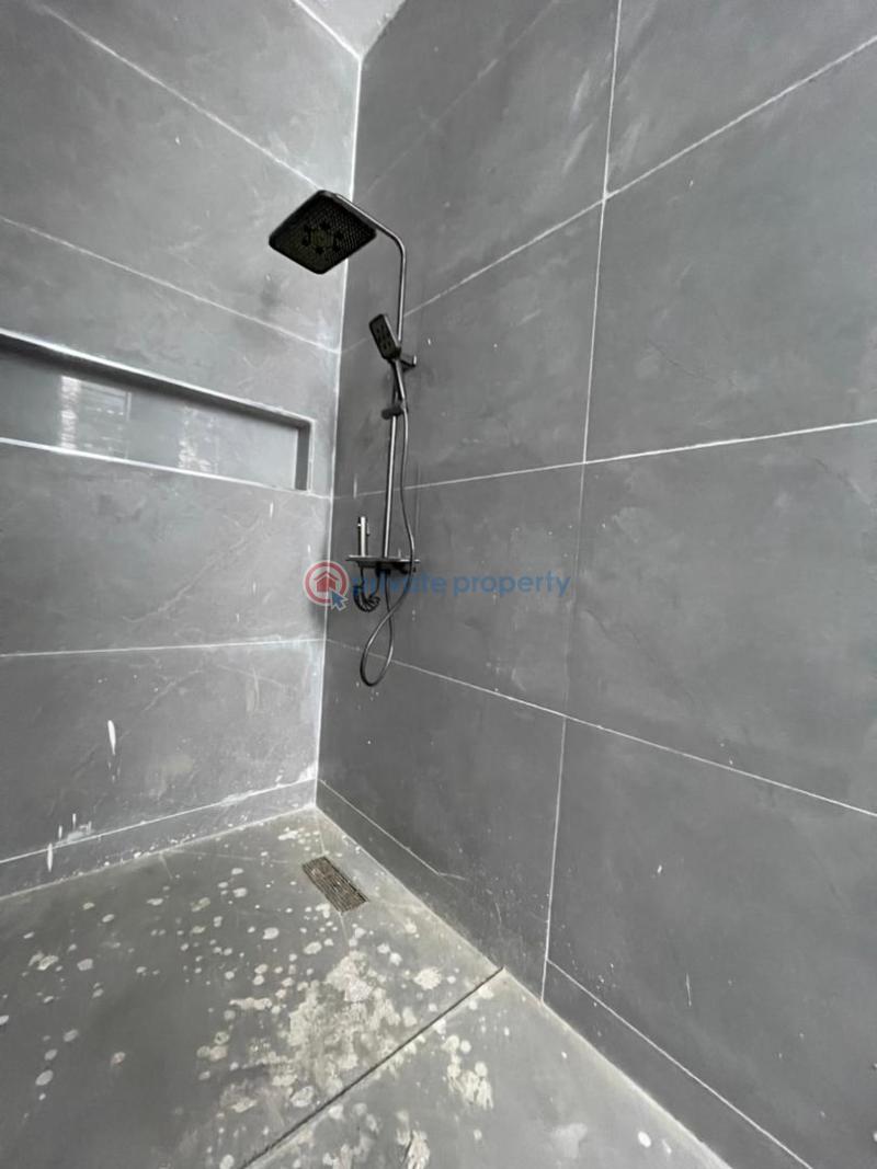 5 bedroom Detached Duplex For Sale Omole Phase 2 Ojodu Lagos - 19