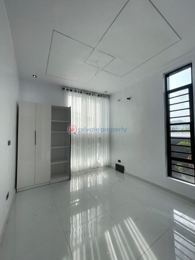 5 bedroom Detached Duplex For Sale Ologolo Lekki Lagos - 1